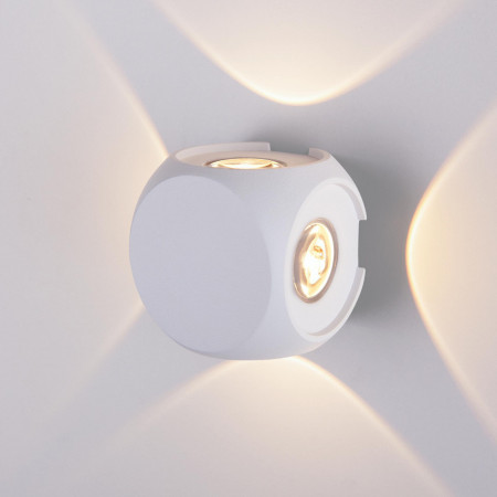 Пылевлагозащищенный светодиодный светильник CUBE белый IP54 Elektrostandard 1504 TECHNO LED