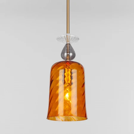 Подвесной светильник со стеклянным плафоном Eurosvet 50194/1 янтарный