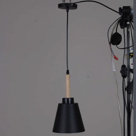 Люстра Reluce 04664-0.9-01