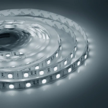 Светодиодная лента OGM 7,2W/m 30LED/m 5050SMD разноцветная 5M LSE-159