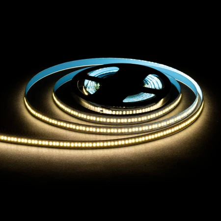Светодиодная лента OGM 19,2W/m 240LED/m 2835SMD дневной белый 5M LSE-266