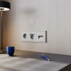 Рамка пластиковая Voltum S70 на 3 поста, (сталь) VLS100305 Рамка пластиковая Voltum S70 на 3 поста, (сталь) VLS100305