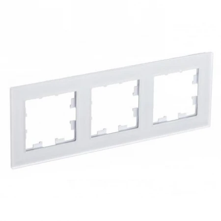 Рамка 3-постовая Systeme Electric AtlasDesign Nature белая ATN330103