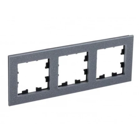 Рамка 3-постовая Systeme Electric AtlasDesign Nature айс грей ATN343203