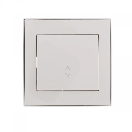 Выключатель проходной Lezard Rain белый с бок. вставкой хром 703-0225-105