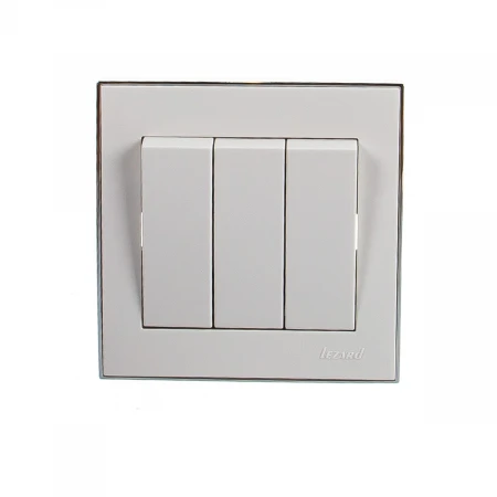 Выключатель тройной Lezard Rain белый с бок. вставкой хром 703-0225-109