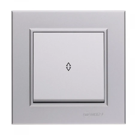 Переключатель Makel проходной 1-кл. СП Karea 10А IP20 сереб. 56065005