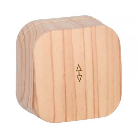 Переключатель одноклавишный проходной IEK Glory сосна EVH12-K34-10