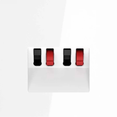 Розетка акустическая встраиваемая Voltum S70 4-местная, (белый глянцевый) VLS060301