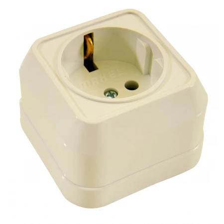 Розетка Makel 1-м ОП 16А IP20 квадратная с заземл. крем 45208