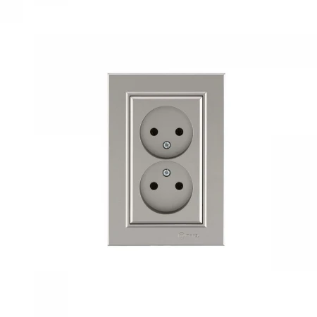 Розетка 2-я б/з Makel Karea 56052017