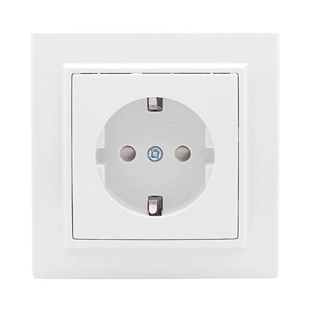 Минск Розетка 1-местная СП с заземлением 16А белая с защ. штор. EKF Basic ERR16-028-100
