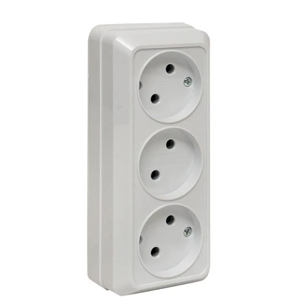 Рим Розетка 3-местная 10А без заземления белая EKF ENR10-202-10