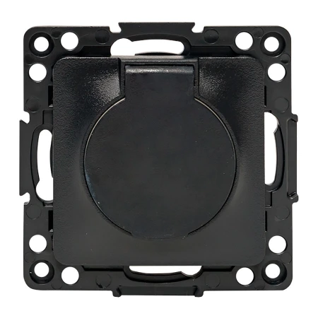 Стокгольм Механизм Розетки 1-местной с/з 16А черный с крышкой и защ. штор. IP44 EKF PROxima EZR16-028-10-44