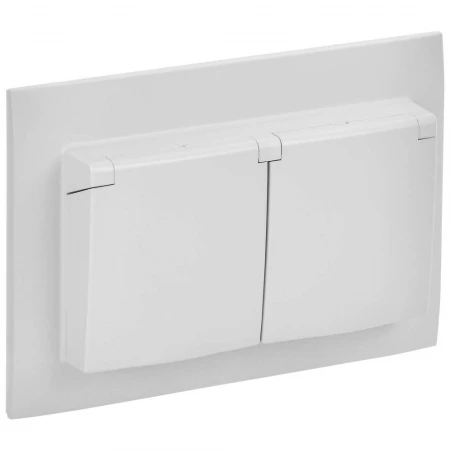SKANDY Розетка 2-местная и крышкой 16А в сборе IP44 SK-R12W арктический белый IEK SK-R26-16-44-K01-F