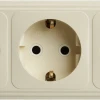 Розетка четырехместная 2P+PE Stekker Брест слоновая кость PST16-61-20 49052 Розетка четырехместная 2P+PE Stekker Брест слоновая кость PST16-61-20 49052