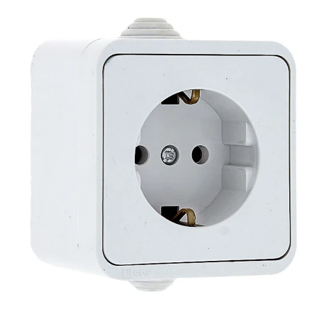 Прага Розетка 1-местная 16А с заземлением IP44 белая EKF EKR16-028-10-44