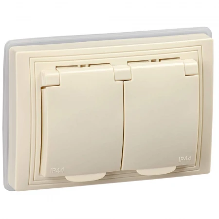 KVARTA Розетка 2-местная с заземлением с защитными шторками с крышкой 16А IP44 РСбш12-3-ККм-44 кремовый IEK KV-R26-16-44-K33