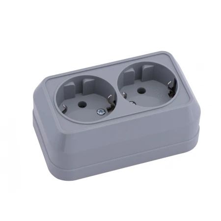 Розетка 2-ая с заземл. Makel 45082