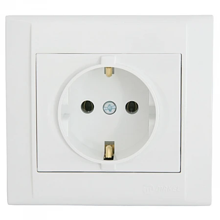 Розетка Makel с/з СП Defne 16А IP20 бел. 42001028