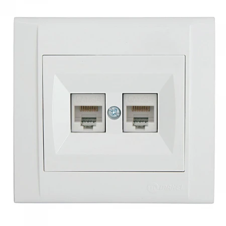 Розетка компьютерная Makel двойная СП Defne 16А IP20 CAT 5 бел. 42001036