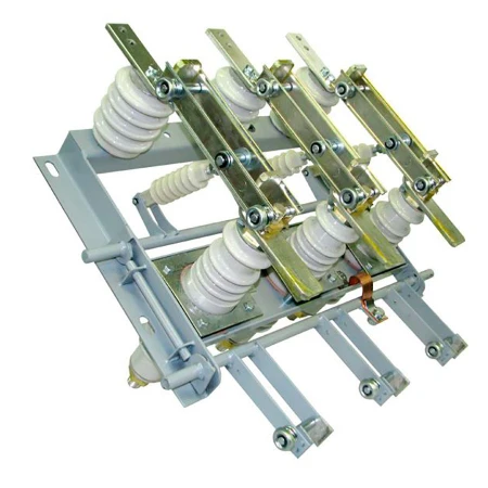Разъединитель РВФЗ-10/630-II-II УХЛ3 с приводом ПР-10 EKF Stingray rvfz-10-630-II-II