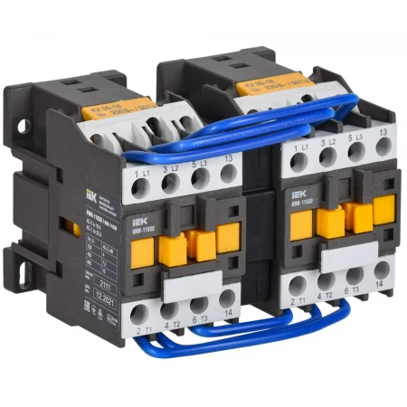 Контактор КМИ-11830 реверс 18А 230В/АС3 2NO IEK KKM13-018-230-20-1