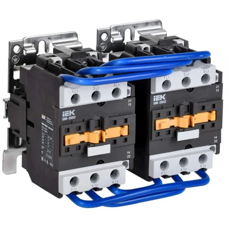 Контактор КМИ-35032 реверс 50А 400В/АС3 2NO.2NC IEK KKM33-050-400-22-1
