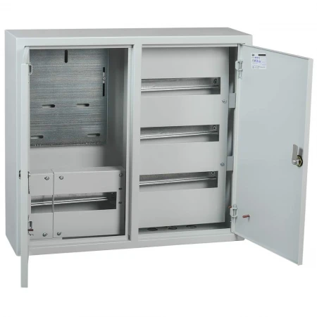 TITAN Корпус металлический ЩУРн-3/48 (540х600х165мм) IP31 IEK MKM35-N-48-31-ZO