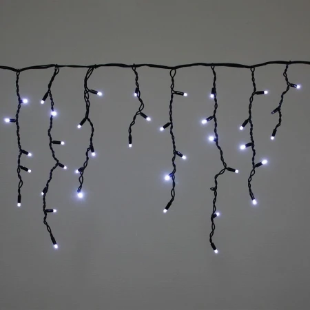 Cветодиодная гирлянда Sneha бахрома 230V белый мерцающий A-520 LED W FLASH