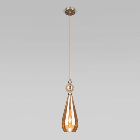 Подвесной светильник Eurosvet Ilario 50202/1 янтарный